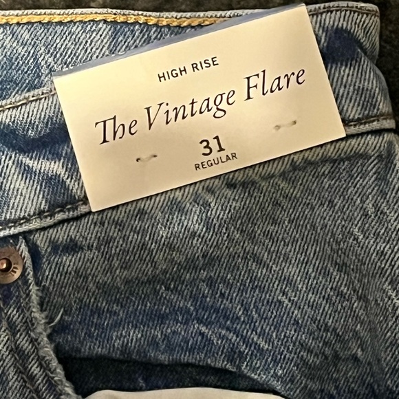 BRAND NEW! Abercrombie & Fitch High Rise Vintage Flare Jean Size 31 Regular - Picture 4 of 7